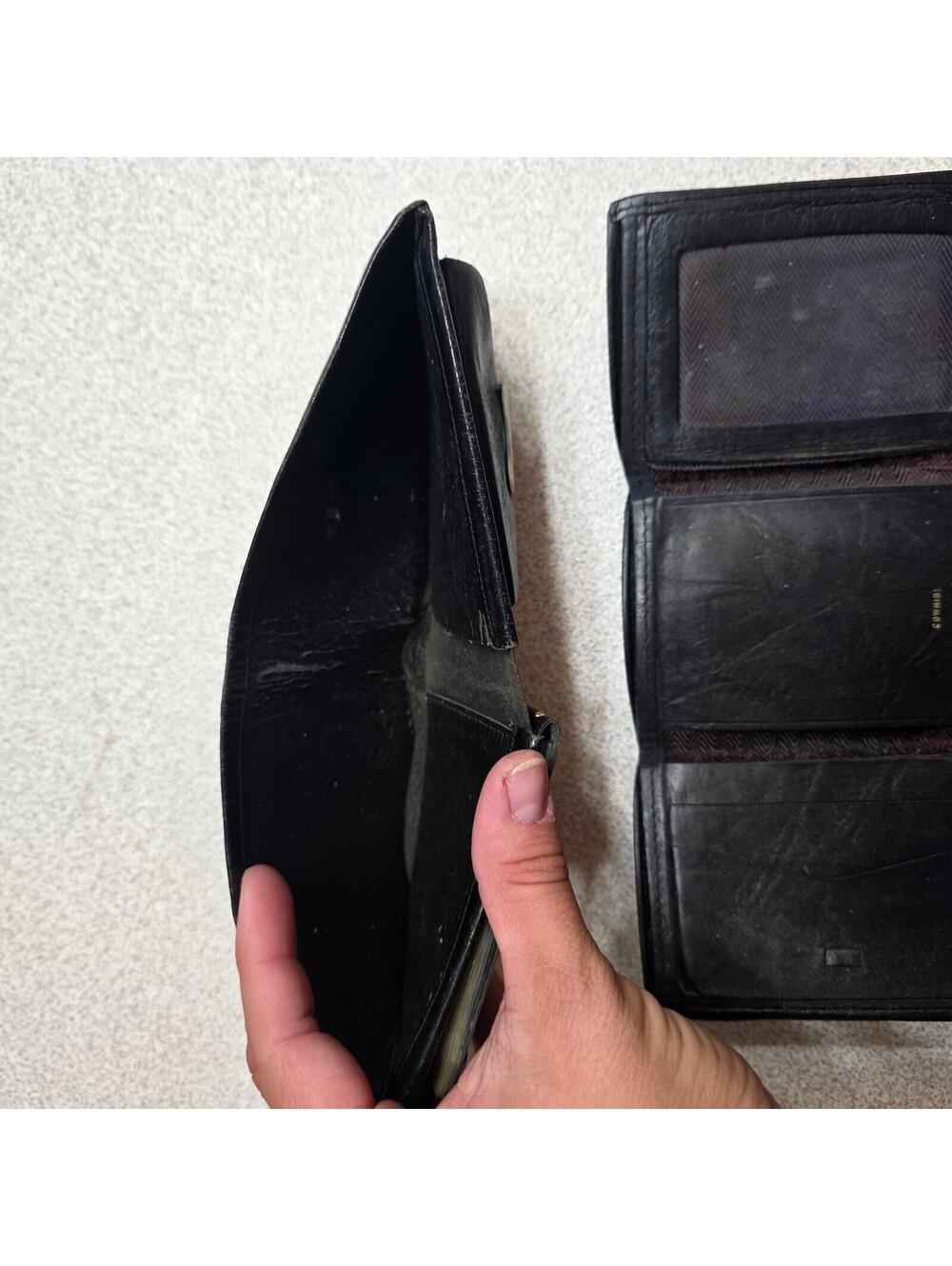 Vintage Black Leather Wallets - Picture 4 of 8